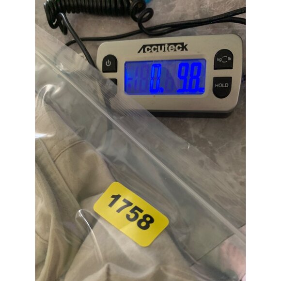 Woolrich Men’s L Stone Short Sleeve Cotton Button-up Shirt, 6248 Pockets - Picture 7 of 7